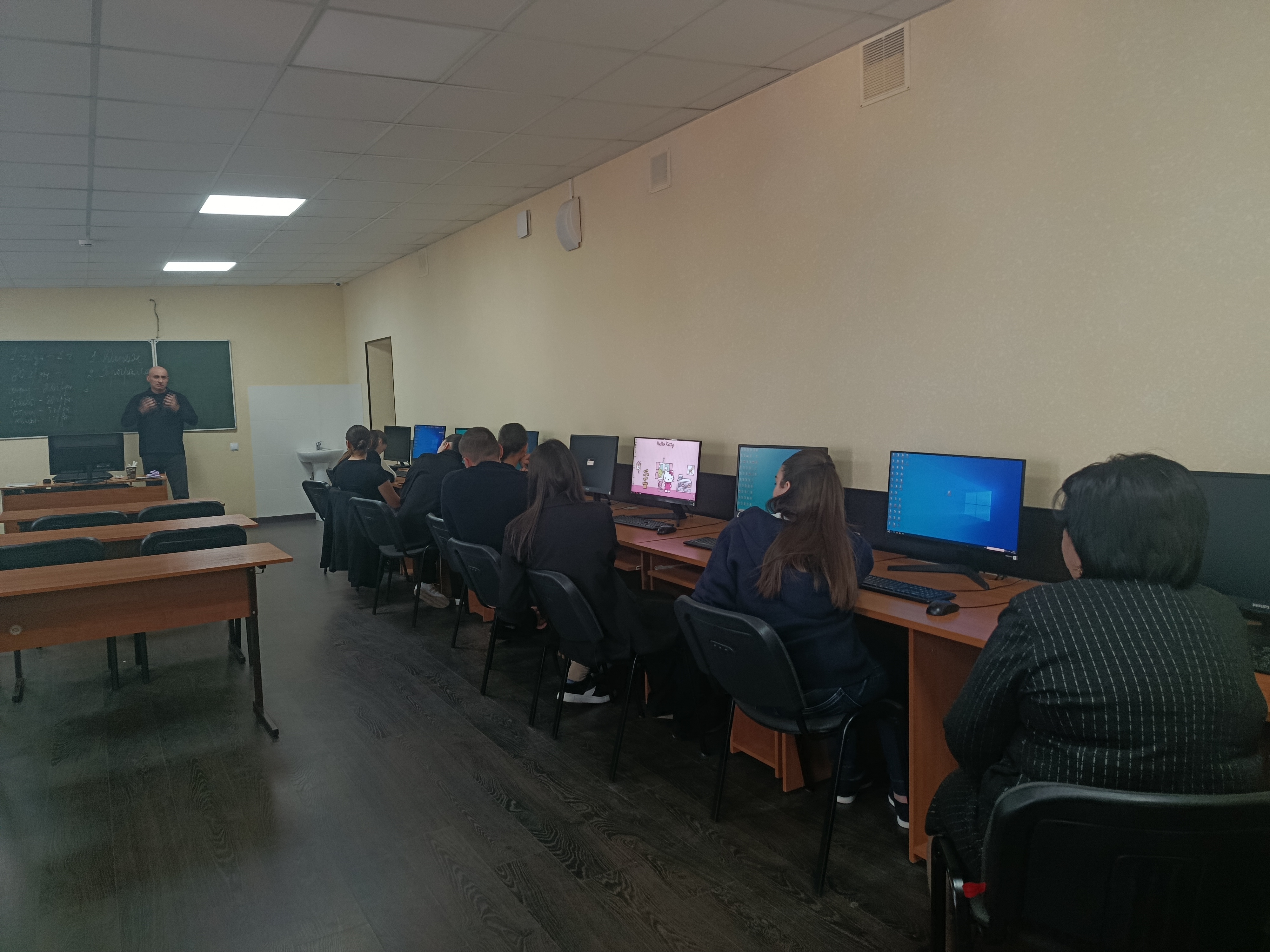 Профориентационный мастер-класс для школьников РСО - Алания «Расчёт трудоёмкости разработки информационных систем» проведен во Владикавказском филиале Финуниверситета