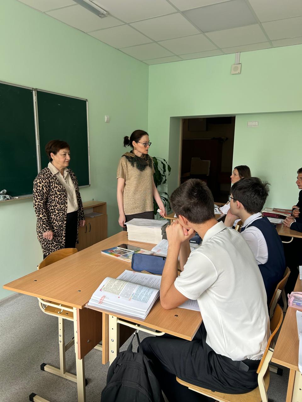 Преподаватели Владикавказского филиала Финуниверситета проводят выездные профориентационные мероприятия в школах г. Владикавказа и РСО - Алания