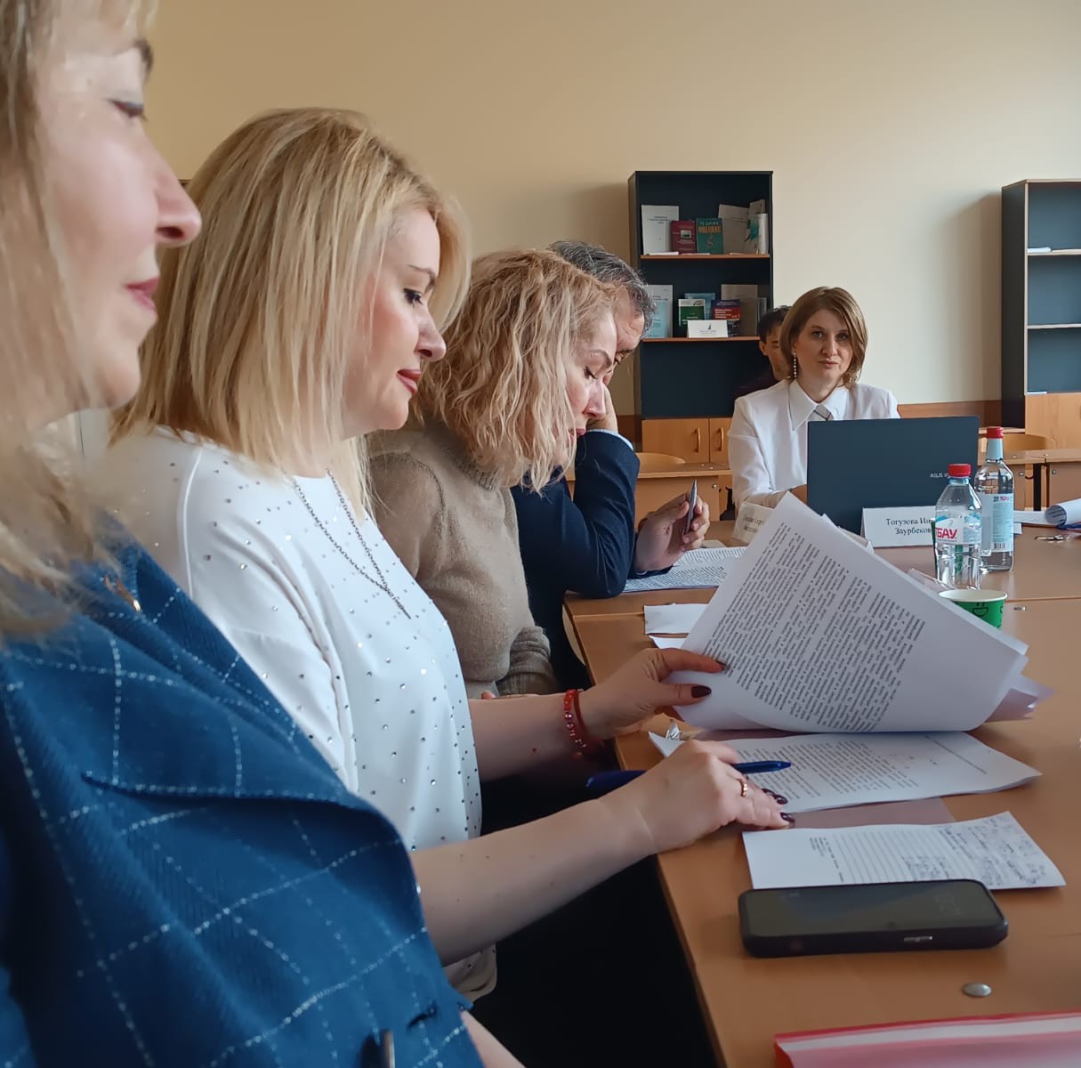 Во Владикавказском филиале Финуниверситета успешно прошел круглый стол «Стратегии преодоления неравенства: курс на будущее России»